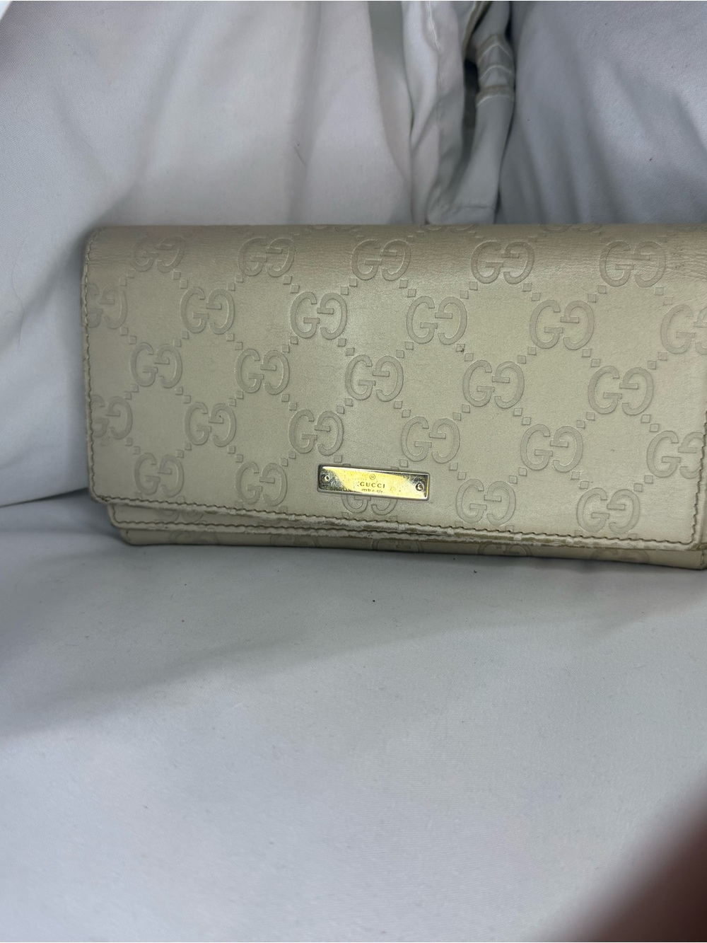 Gucci Beige Signature Guccissima Wallet
